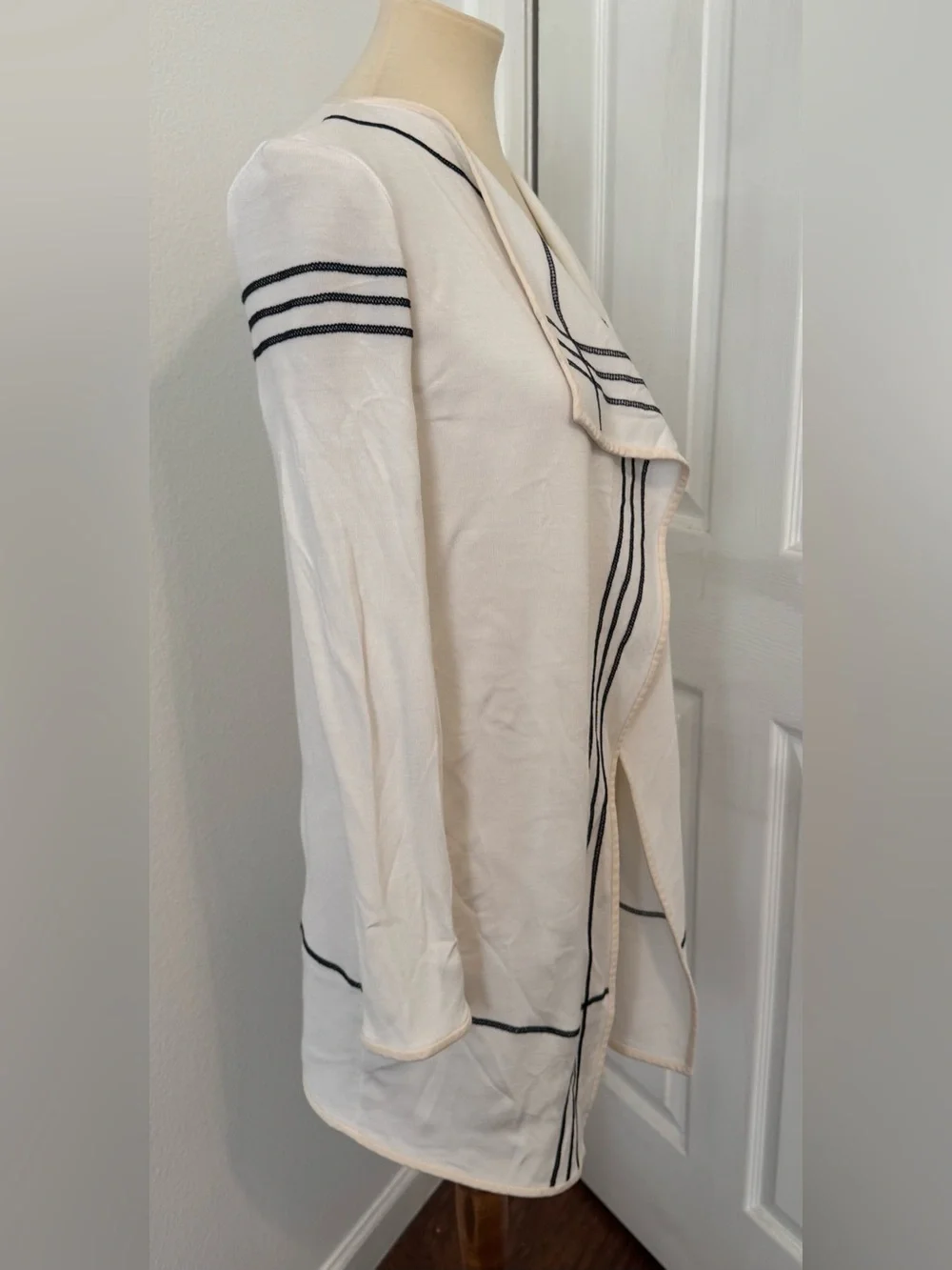 St. John Santana Knit Jacket Viscose Blend Open Front Cardigan NWT Small *Read*
